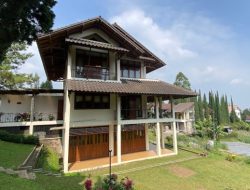 Villa Amanda – Sewa Villa Lembang untuk Rombongan 25 Orang