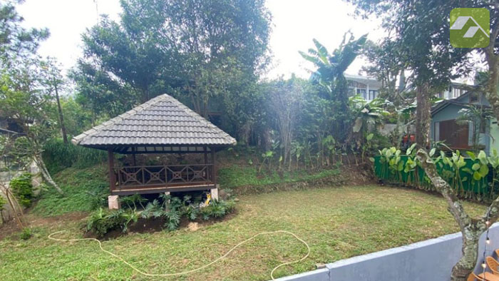 Villa Azalea, Sewa Villa Murah Lembang, Ada gazebo