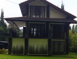 Villa Blok F Istana Bunga Lembang 3 Kamar Kapasitas 25 Orang